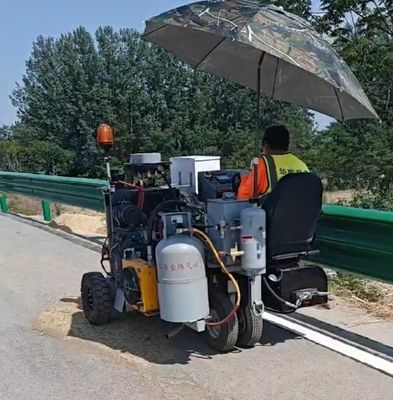Μίνι Τρίκυκλο Σήμανσης Οδοστρώματος Θερμοπλαστικής Γραμμής με Σύστημα Θέρμανσης με Λάδι Αγωγής