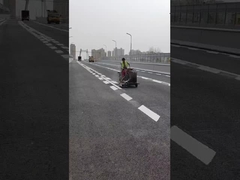 Μηχανή σήμανσης οδού θερμοπλαστικού σπρώγματος με κάθισμα